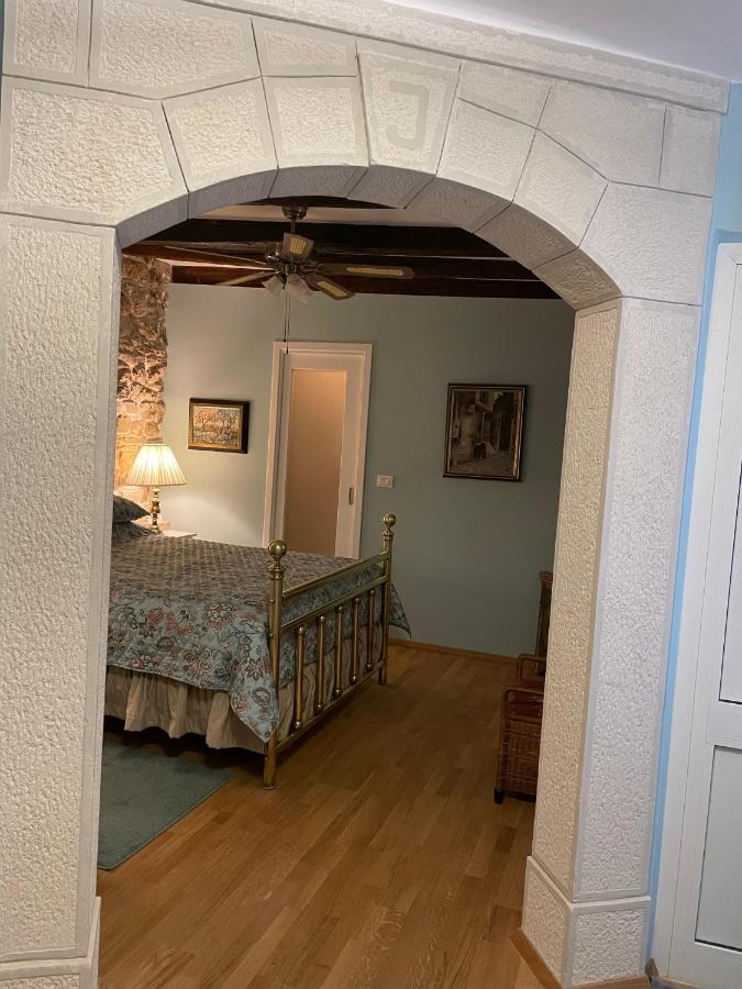 רוביני Studio Apartment Sweet Dreams מראה חיצוני תמונה
